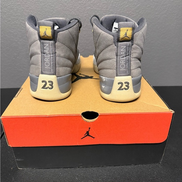 Jordan Athletic Shoes in Gray and Gold - Picture 7 of 12